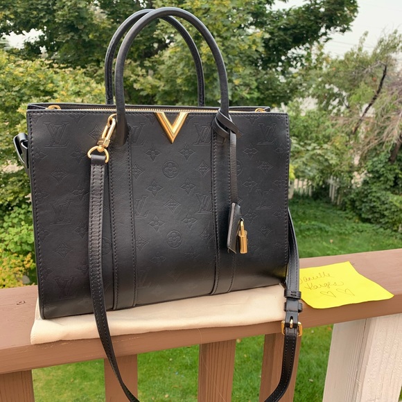 Louis Vuitton Handbags - 💕Very Tote Mm Louis Vuitton